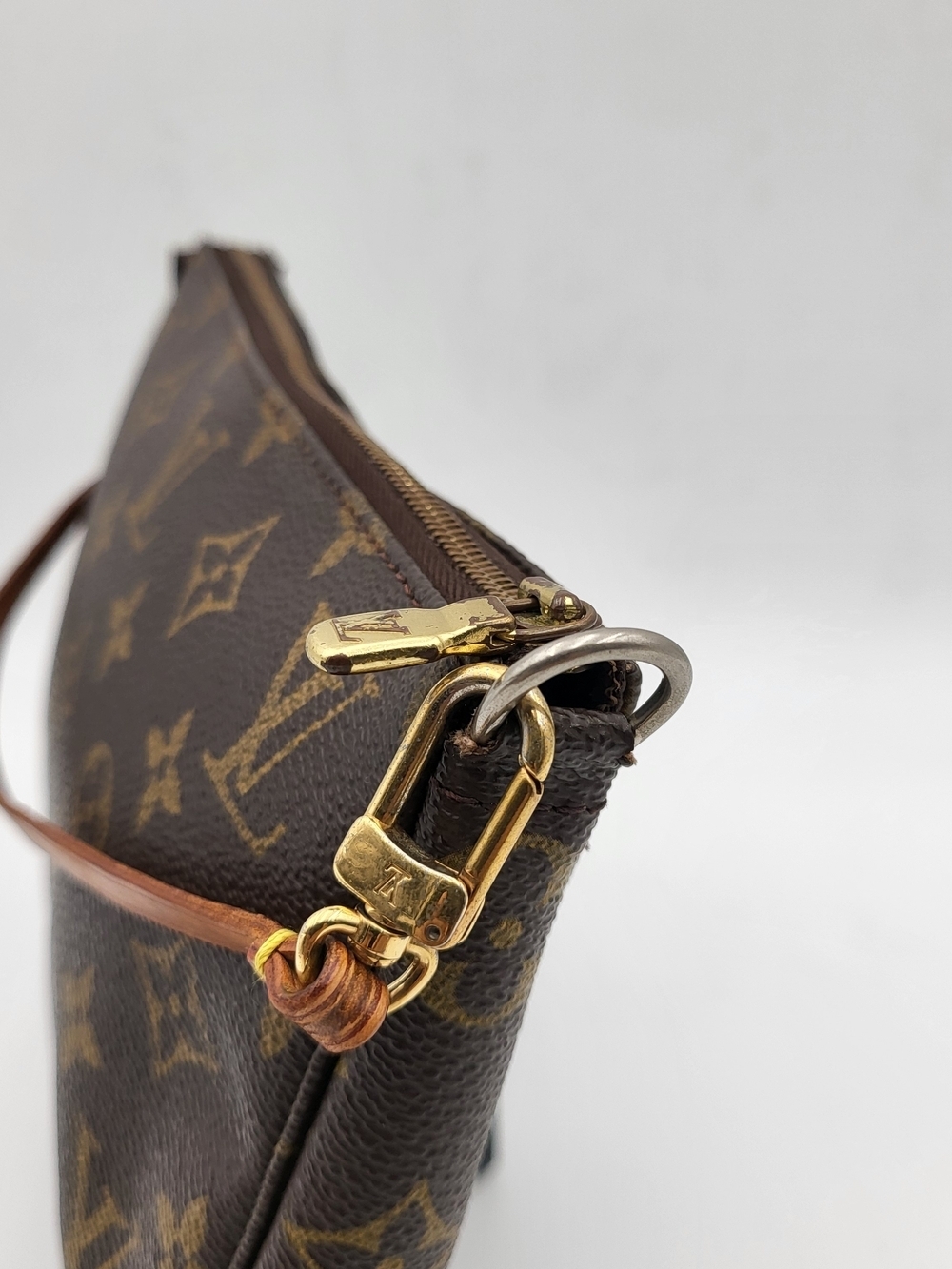 Louis Vuitton Brown Monogram Pochette Accessoires Shoulder Bag, Auth. w/COA. - Picture 2 of 15